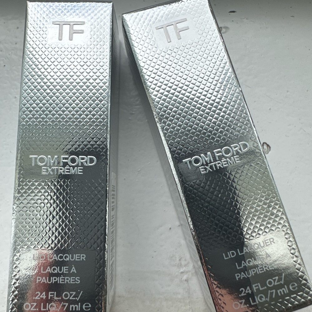Tom Ford Extreme Lid Lacquer in Black and Silver